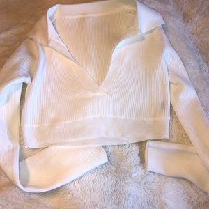 White Collared long sleeve crop top